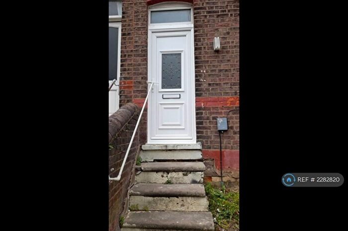 2 Bedroom Terraced House To Rent In Milton Road, Luton, LU1