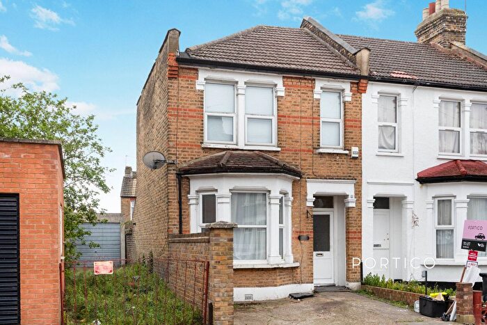 3 Bedroom Terraced House To Rent In Natal Road, Ilford, IG1