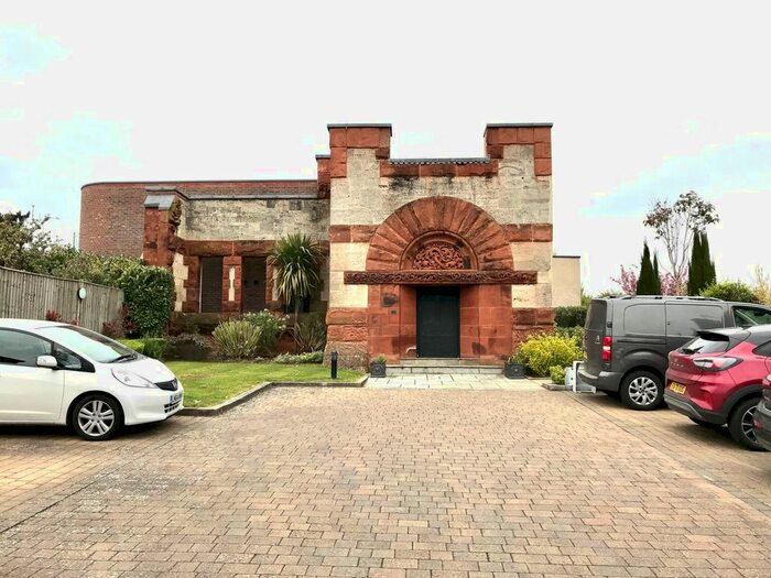 2 Bedroom Flat To Rent In Melbourne Road, Lululaund Court, Bushey, WD23