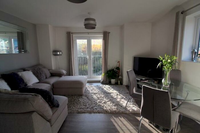 2 Bedroom House To Rent In Whitstable Mews, Leeds, LS12