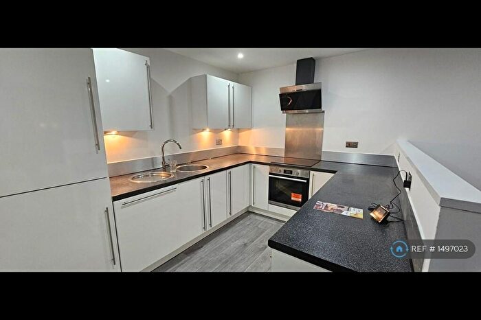 2 Bedroom Flat To Rent In Latitude Court, London, E16