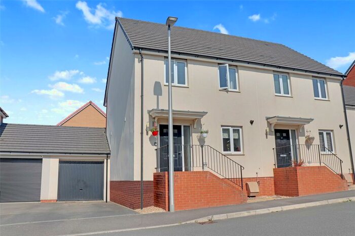 3 Bedroom Semi-Detached House For Sale In Claypits Road, Roundswell, Barnstaple, EX31