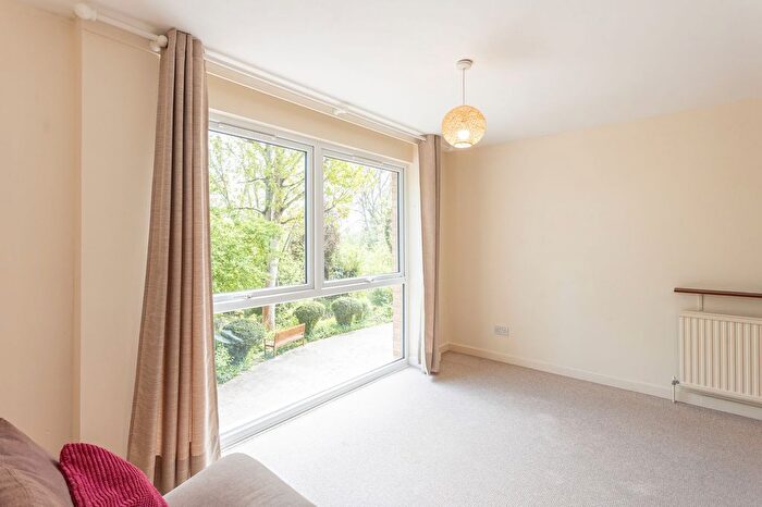1 Bedroom Flat For Sale In Water Eaton Road, Eaton Court Water Eaton Road, OX2