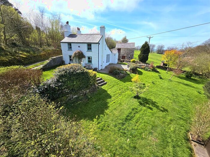 3 Bedroom Cottage For Sale In Coxpark, Gunnislake, PL18