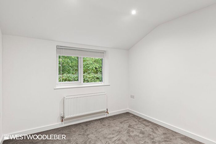 2 Bedroom Barn Conversion To Rent In Mangrove Lane, Hertford, SG13