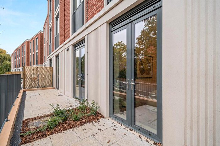 2 Bedroom Apartment For Sale In Carnival Place, Wellington Road, Wokingham, Berkshire, RG40