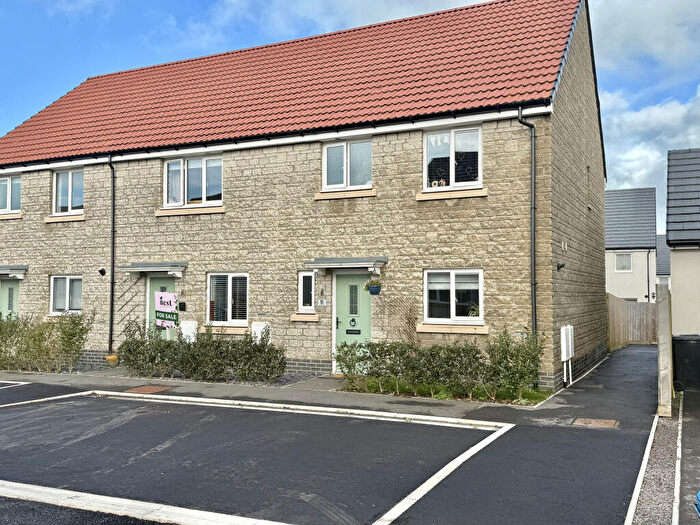 3 Bedroom End Of Terrace House For Sale In Aspen Grove, Ilchester, Somerset, BA22