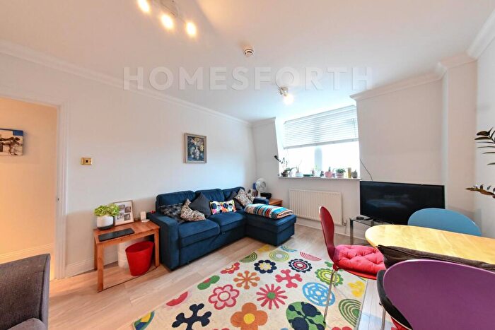 2 Bedroom Flat For Sale In Jubilee Heights, Shoot Up Hill, Kilburn, NW2