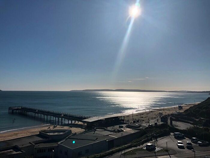 2 Bedroom Apartment For Sale In Marina Close, Bournemouth, Dorset, BH5