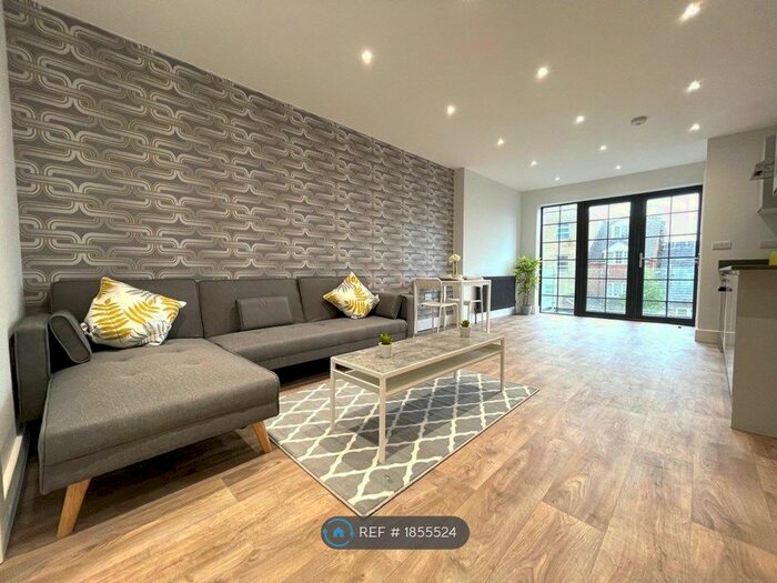 1 Bedroom Flat To Rent In Alma Street, Luton, LU1