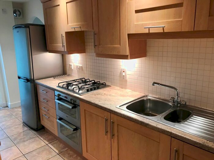 3 Bedroom Town House To Rent In Anchor Crescent, Hockley, Birmingham, B18