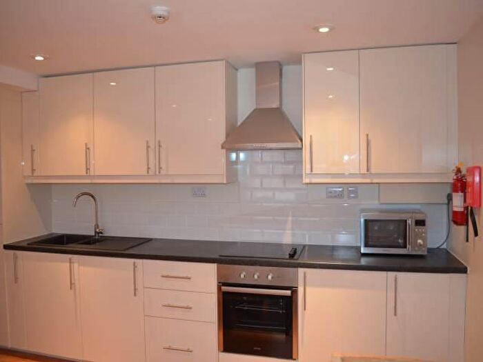 2 Bedroom Apartment To Rent In Forth Place, City Centre, Newcastle Upon Tyne, NE1