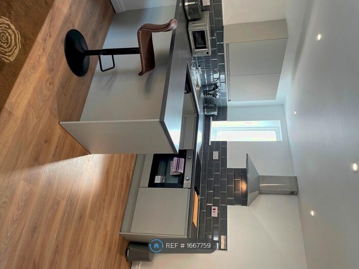 1 Bedroom Flat To Rent In Church Street, Barnsley, S70