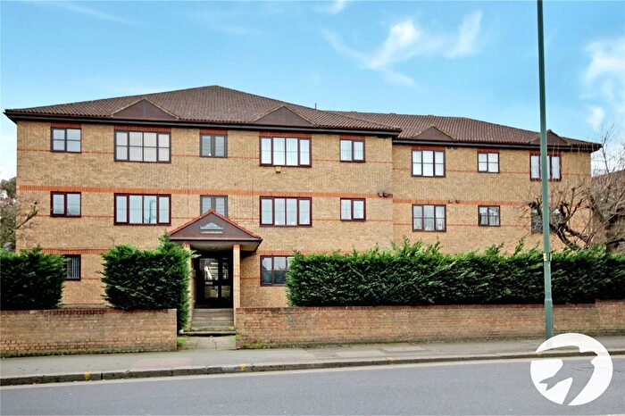 1 Bedroom Flat To Rent In Park View Road, Welling, DA16