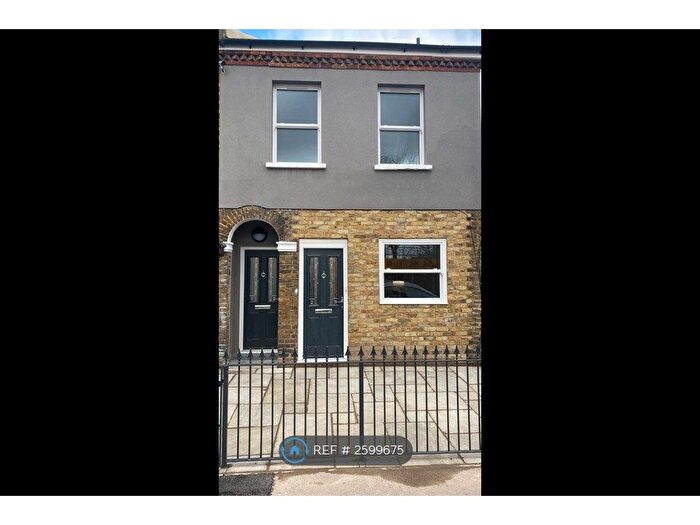 1 Bedroom Flat To Rent In Green Lane, London, SE20