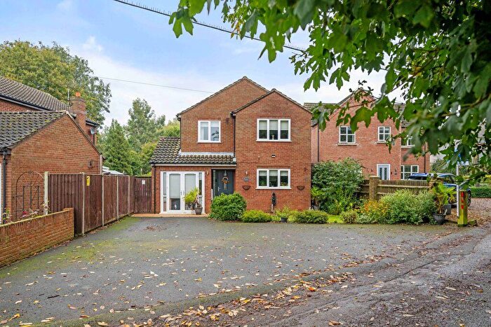 4 Bedroom Detached House For Sale In Bedford Row, Foul Anchor, Wisbech, PE13