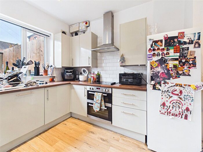 7 Bedroom Semi-Detached House To Rent In Clift Road, Southville, Bristol, BS3