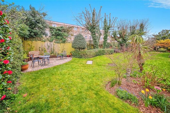 2 Bedroom Apartment For Sale In Bentley Court (Camberley), Camberley, GU15