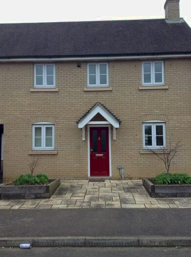 3 Bedroom Property To Rent In Clare Drive, Highfields Caldecote, Cambridge, CB23