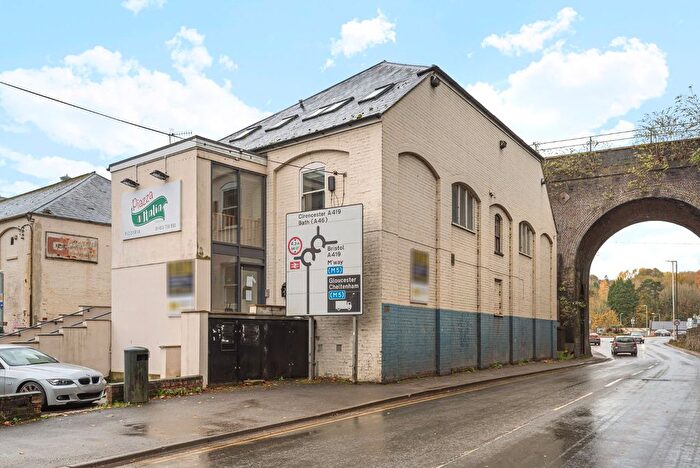 1 Bedroom Flat For Sale In Merrywalks, Stroud, Gloucestershire, GL5