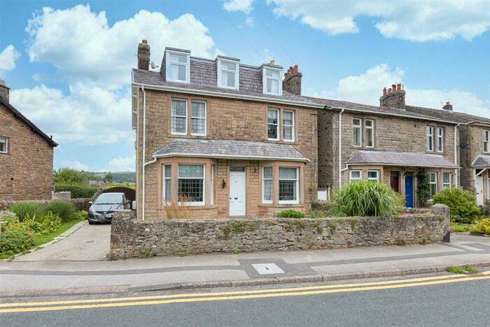 6 Bedroom Detached House For Sale In Brookhouse Road, Caton, Lancaster, LA2