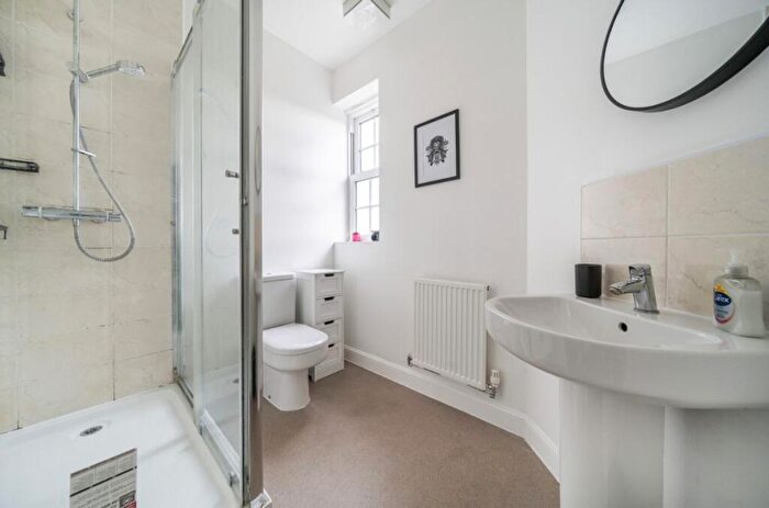 3 Bedroom Semi-Detached House For Sale In Walford Grove, Kempston, Bedford, MK42