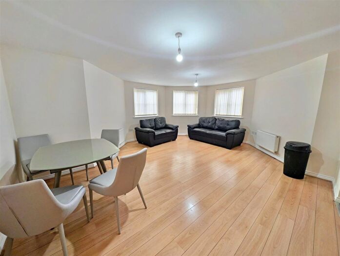 2 Bedroom Flat To Rent In Signet Square, Coventry, CV2