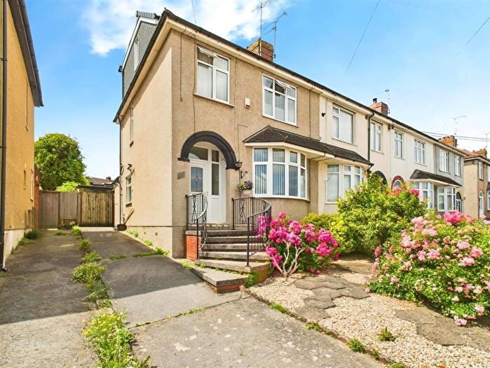 5 Bedroom House For Sale In Station Road, Kingswood, Bristol, BS15