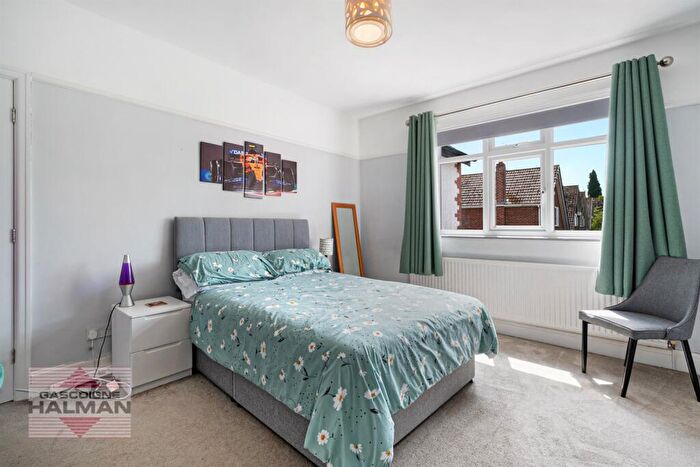 4 Bedroom Semi-Detached House For Sale In Stanneylands Road, Wilmslow, SK9