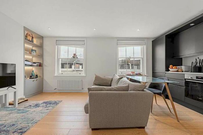 2 Bedroom Flat To Rent In Cumberland Street, Pimlico, SW1V