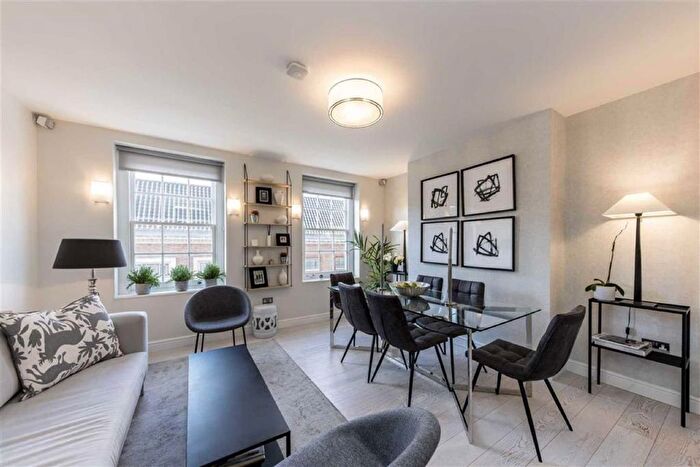 3 Bedroom Flat To Rent In Clarewood Court, Seymour Place, Marylebone, London, W1H