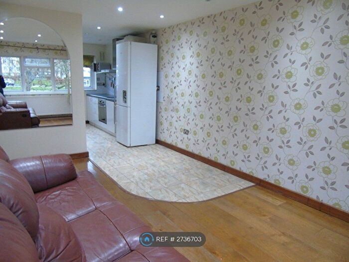 1 Bedroom Flat To Rent In Malta Close, Basingstoke, RG24