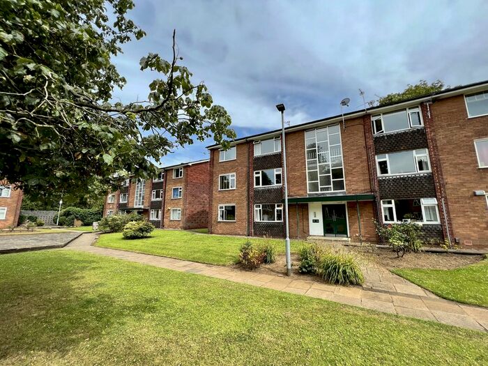 2 Bedroom Flat To Rent In Barlow Moor Court, Manchester, M20