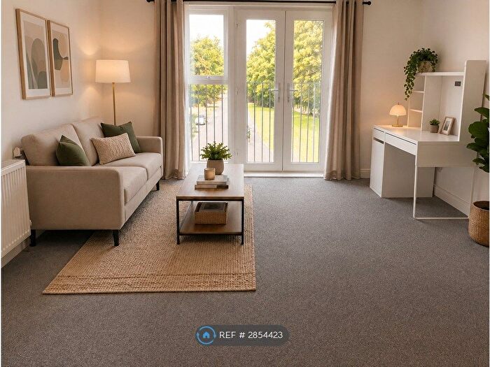 2 Bedroom Flat To Rent In Providence Street, Greenhithe, DA9
