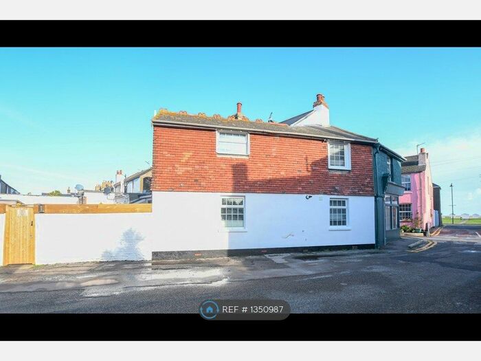 4 Bedroom End Of Terrace House To Rent In York Road, Walmer, Deal, CT14