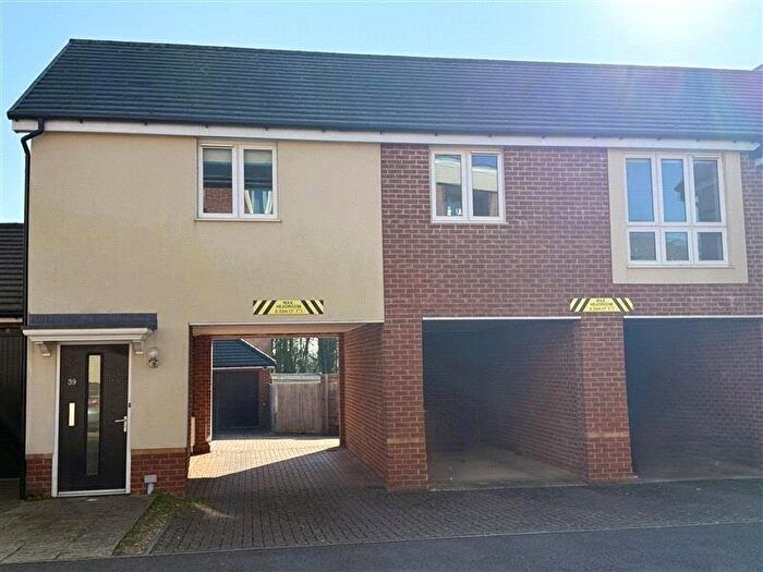 2 Bedroom Terraced House For Sale In Blue Hut Way, Basingstoke, Hampshire, RG23