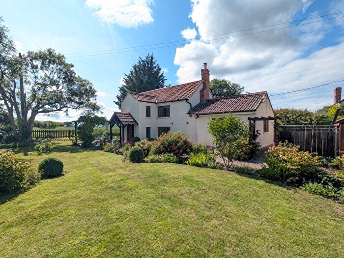 3 Bedroom Detached House For Sale In Stone Lane, Stone, Nr East Pennard, BA4
