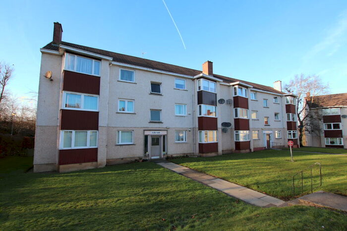 2 Bedroom Apartment To Rent In Falkland Drive, West Mains, G74