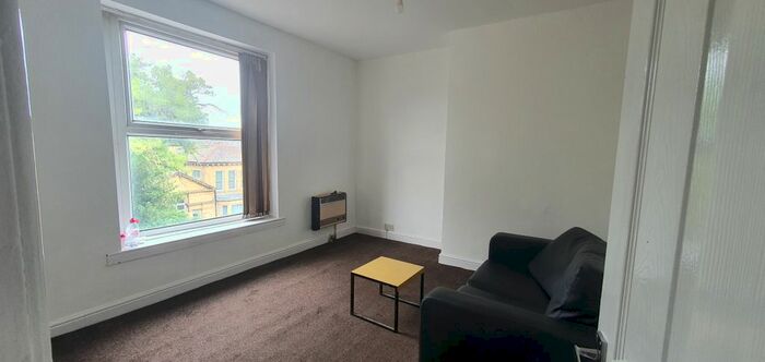 1 Bedroom Flat To Rent In Little Horton Lane, Bradford, BD5