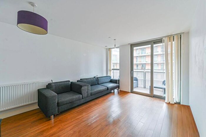 2 Bedroom Flat For Sale In Elmira Street, Lewisham, London, SE13