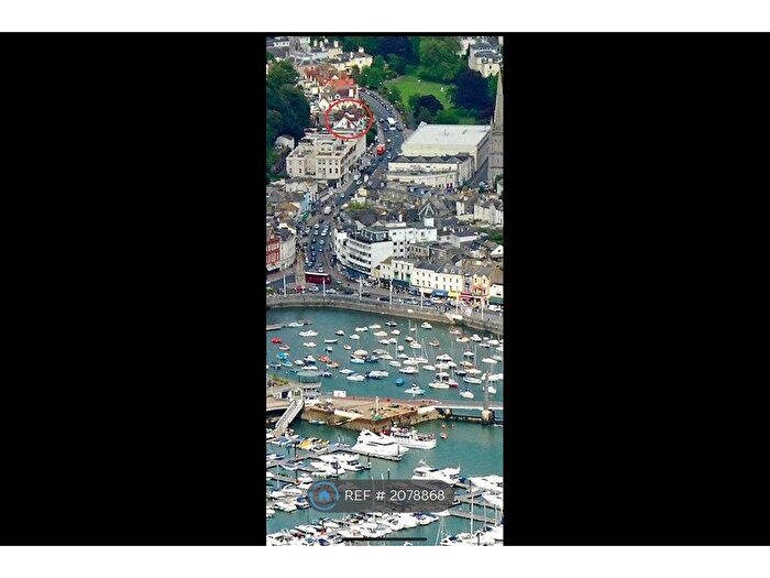 2 Bedroom Flat To Rent In Babbacombe Road, Torquay, TQ1