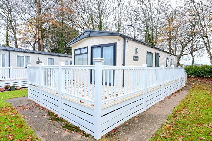 2 Bedroom Park Home For Sale In Rowan, Hoburne Bashley Holiday Park, New Milton, Hampshire, BH25