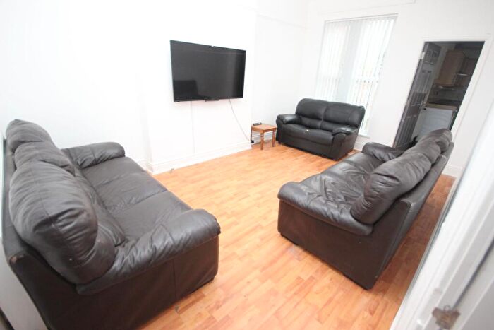 8 Bedroom Terraced House To Rent In Langdale Road, L15