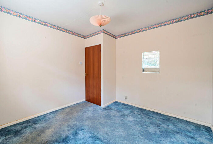 2 Bedroom Bungalow For Sale In Birch Road, Kingscourt, Stroud, Gloucestershire, GL5