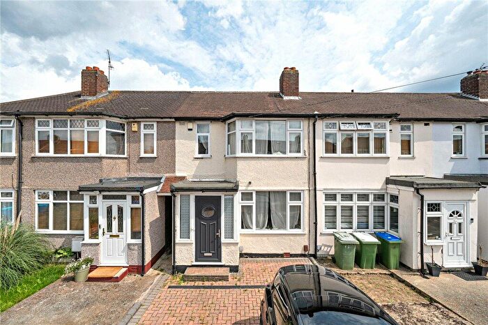 2 Bedroom Terraced House For Sale In Radnor Avenue, Welling, DA16
