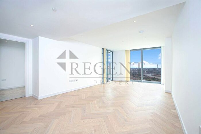 2 Bedroom Apartment To Rent In Marsh Wall, Landmark Pinnacle, E14