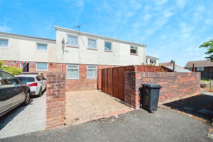 3 Bedroom Link Detached House For Sale In Twenty Acres Road, Bristol, BS10
