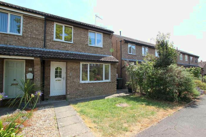 3 Bedroom Semi-Detached House To Rent In Northfield Park, Soham, CB7