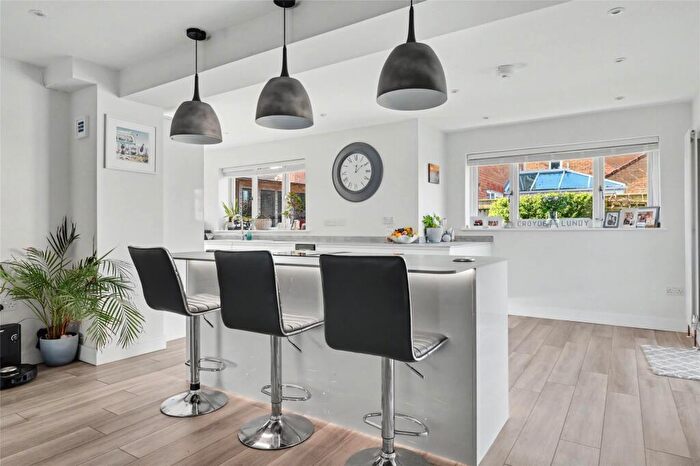 3 Bedroom Detached House For Sale In Wester-Moor Way, Roundswell, Barnstaple, EX31