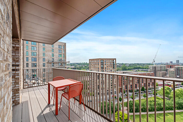 3 Bedroom Flat To Rent In The Draper, Draycote House, Colindale, NW9